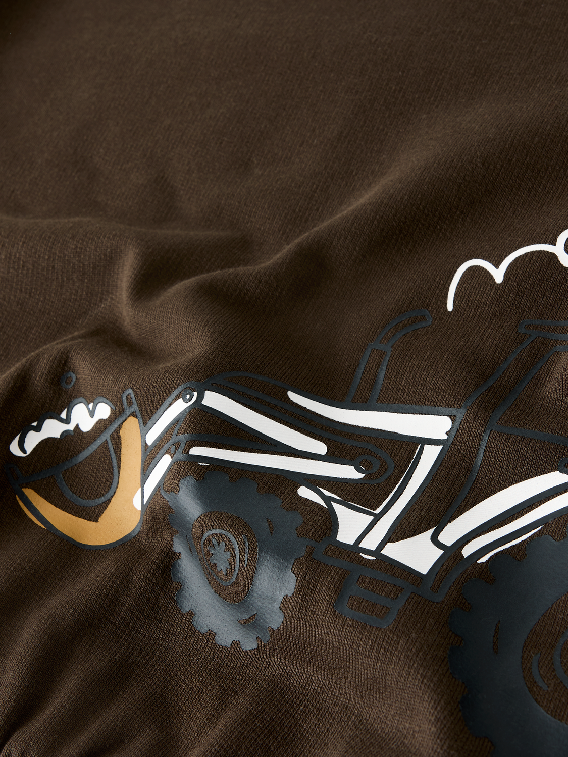 model_shot-front_full